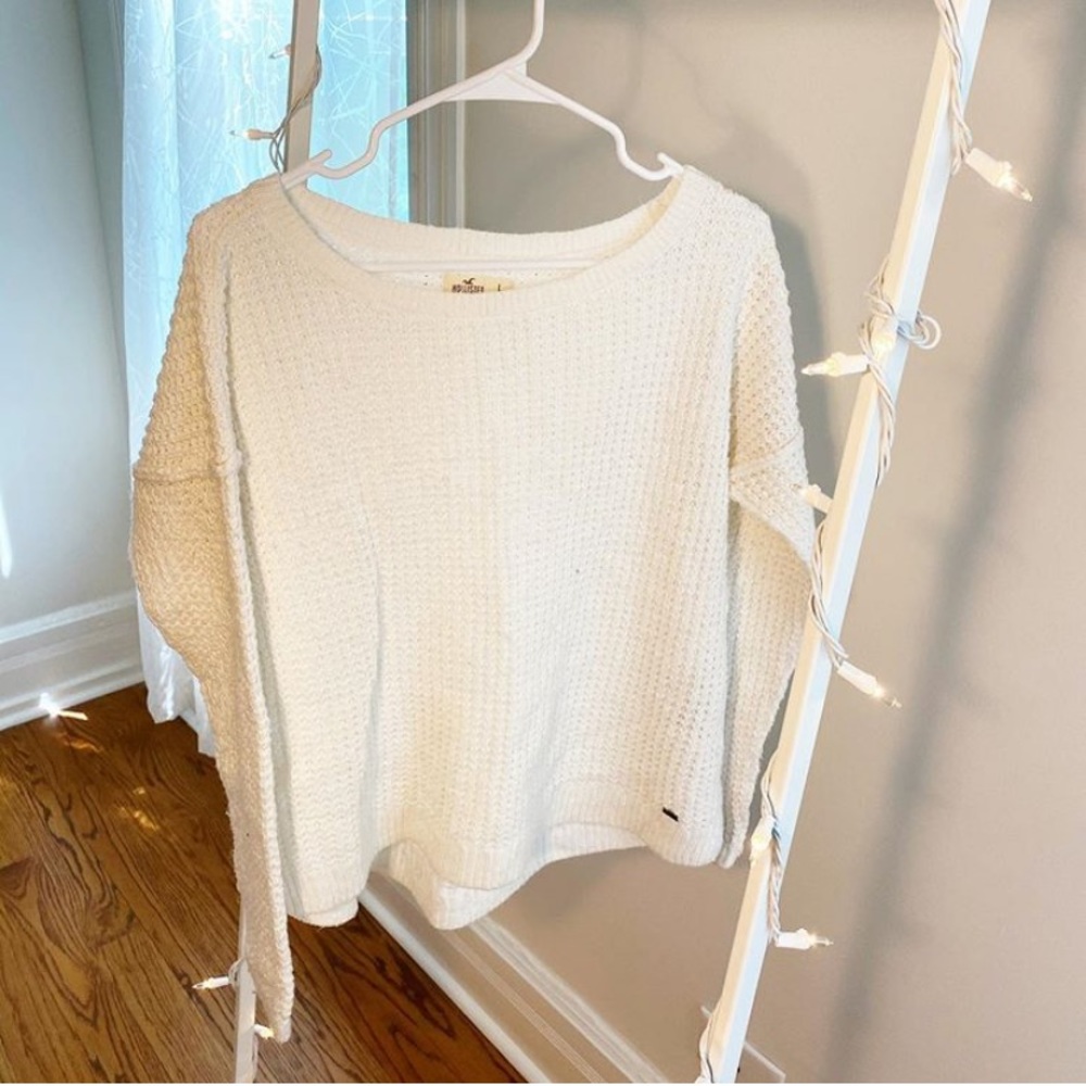White knitted sweater